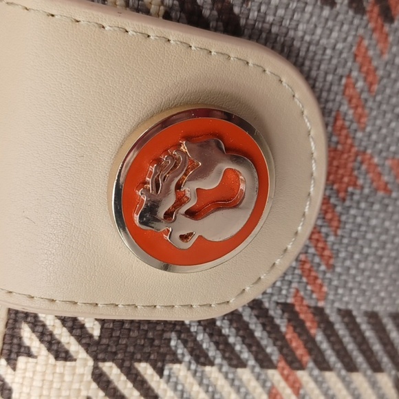 Spartina Linen/Leather Wallet - Picture 2 of 9